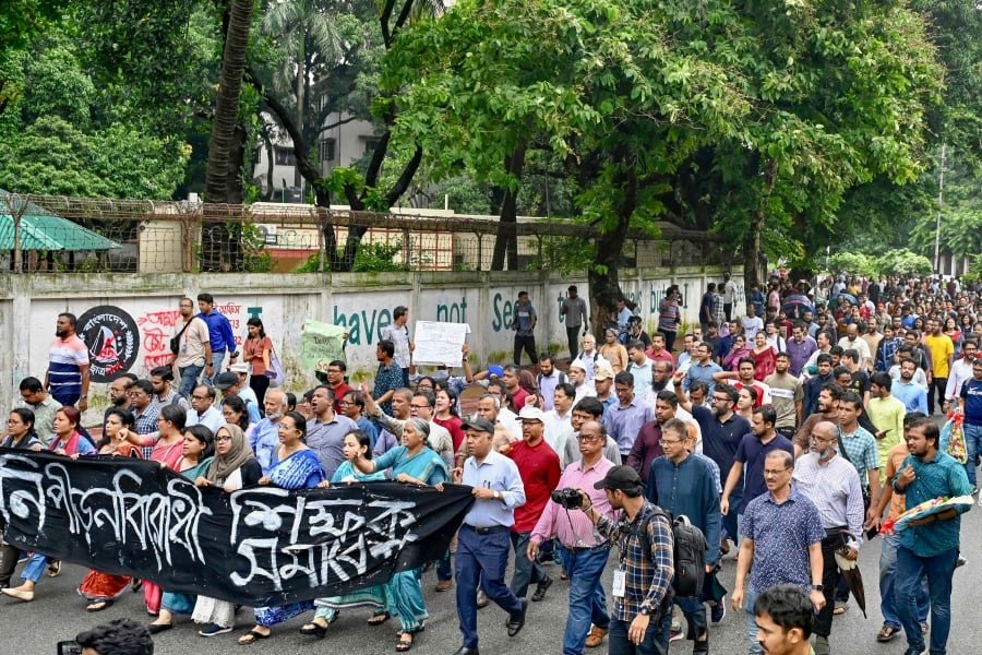 டாக்காவிற்கு பயணம் செய்வதை தவிர்ப்பீர்