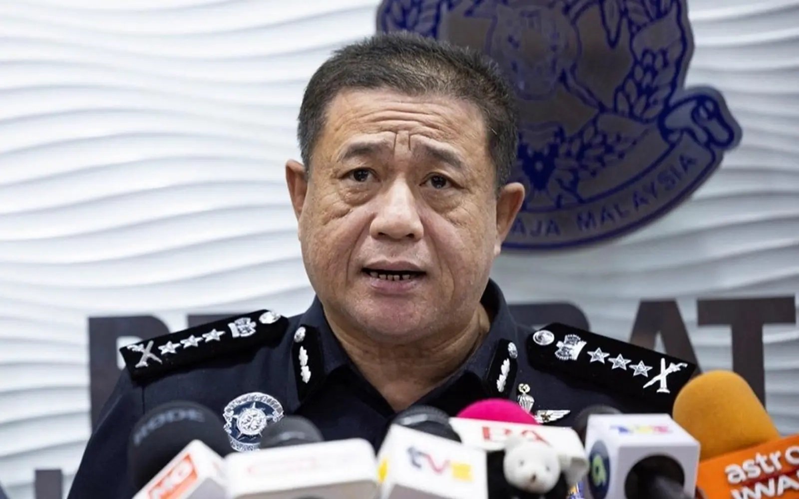 வாகன திருட்டில் ஈடுபட்டதாக சந்தேகிக்கப்படும் மூவர் கைது