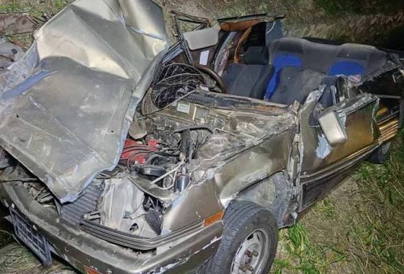 இருவர் உயிரிழந்தனர், நால்வர் படுகாயம்