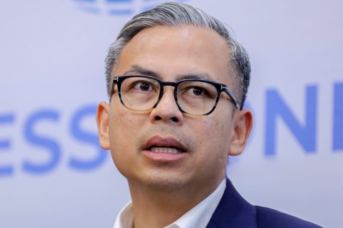 மஸ்ஜிட் இந்தியாவில் ஆளை விழுங்கும் குழிகள் மத்தியில் / விஜயலெட்சுமியை தேடும் பணி தொடருமா? ?