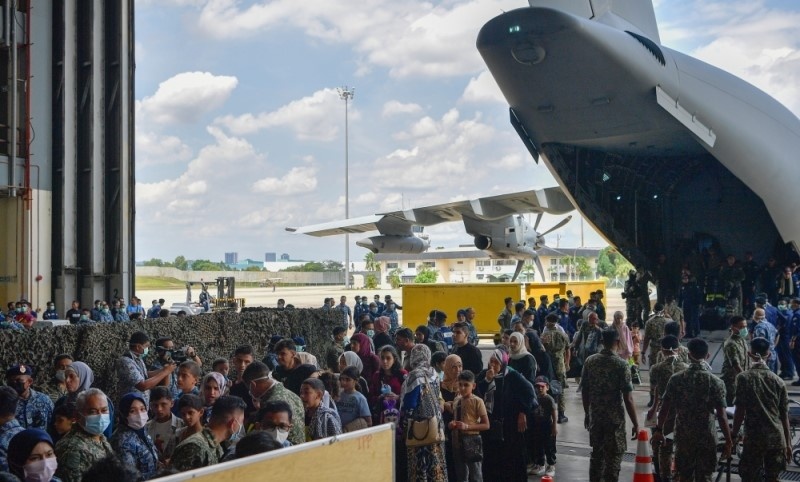 மேலும் அதிகமானவர்களை கொண்டு வருவது குறித்து பரிசீலிக்கப்படும்