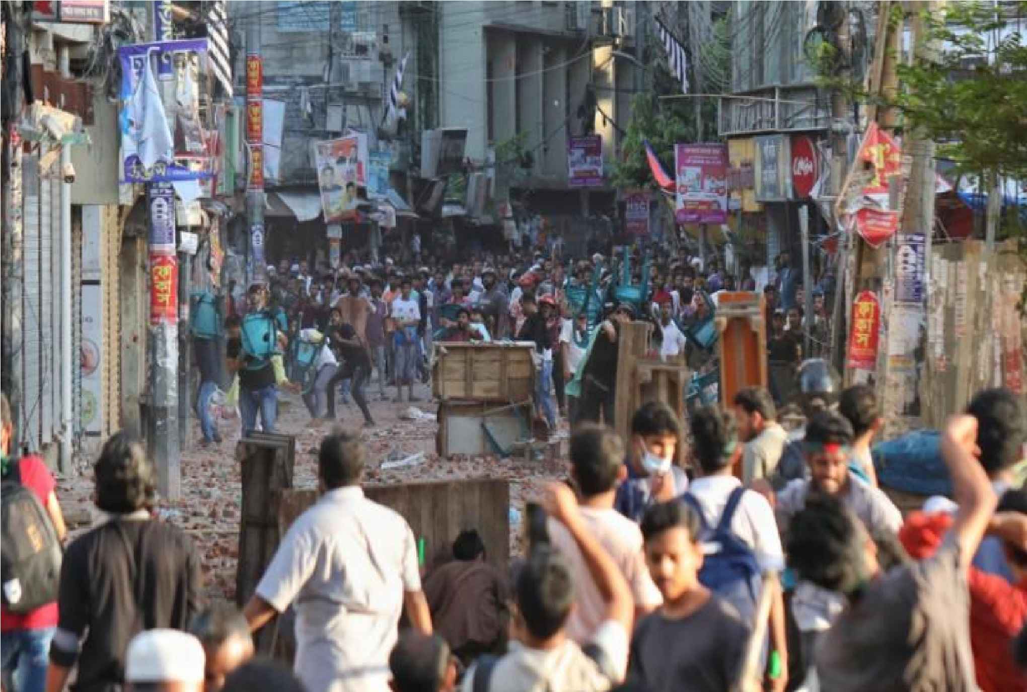 வங்காளதேசத்தில் சிறுபான்மை இந்துக்களுக்கு எதிராக வன்முறையை கட்டவிழ்ப்பதா?