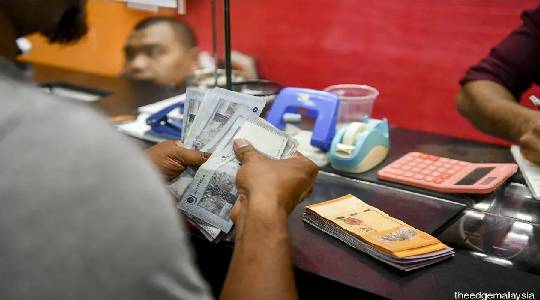 ரிங்கிட் மதிப்பு ஆண்டு இறுதியில் 3.80 ஆக பதிவாகும்