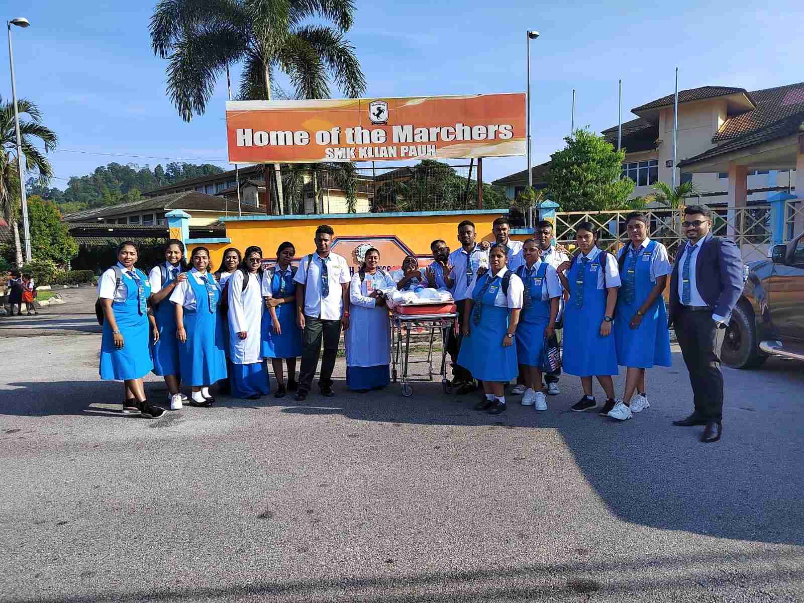 மறக்க மடியாத அந்த நாட்கள், முன்னாள் மாணவர்கள் நெகிழ்ச்சி