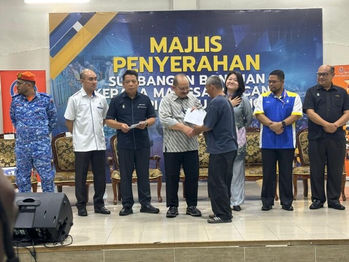 பினாங்கில் வெள்ளத்தில் பாதிக்கப்பட்ட குடும்பங்களுக்கு நிதி உதவி