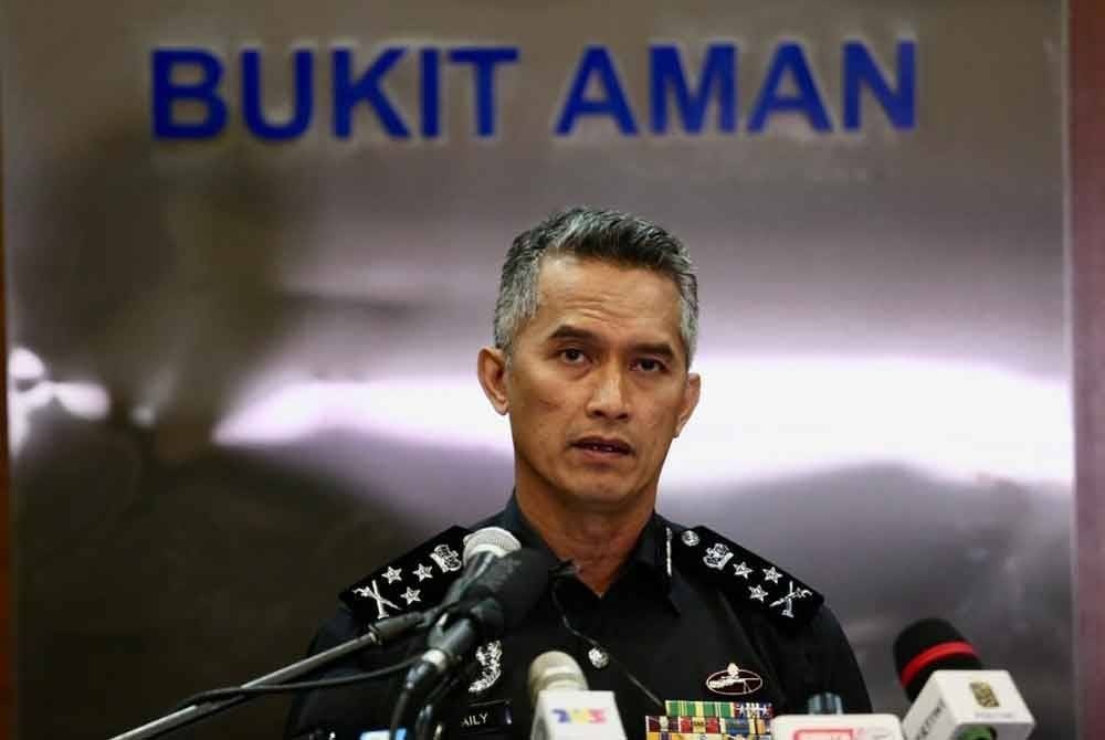 அரசியல்வாதியிடம் வாக்குமூலம் பதிவு