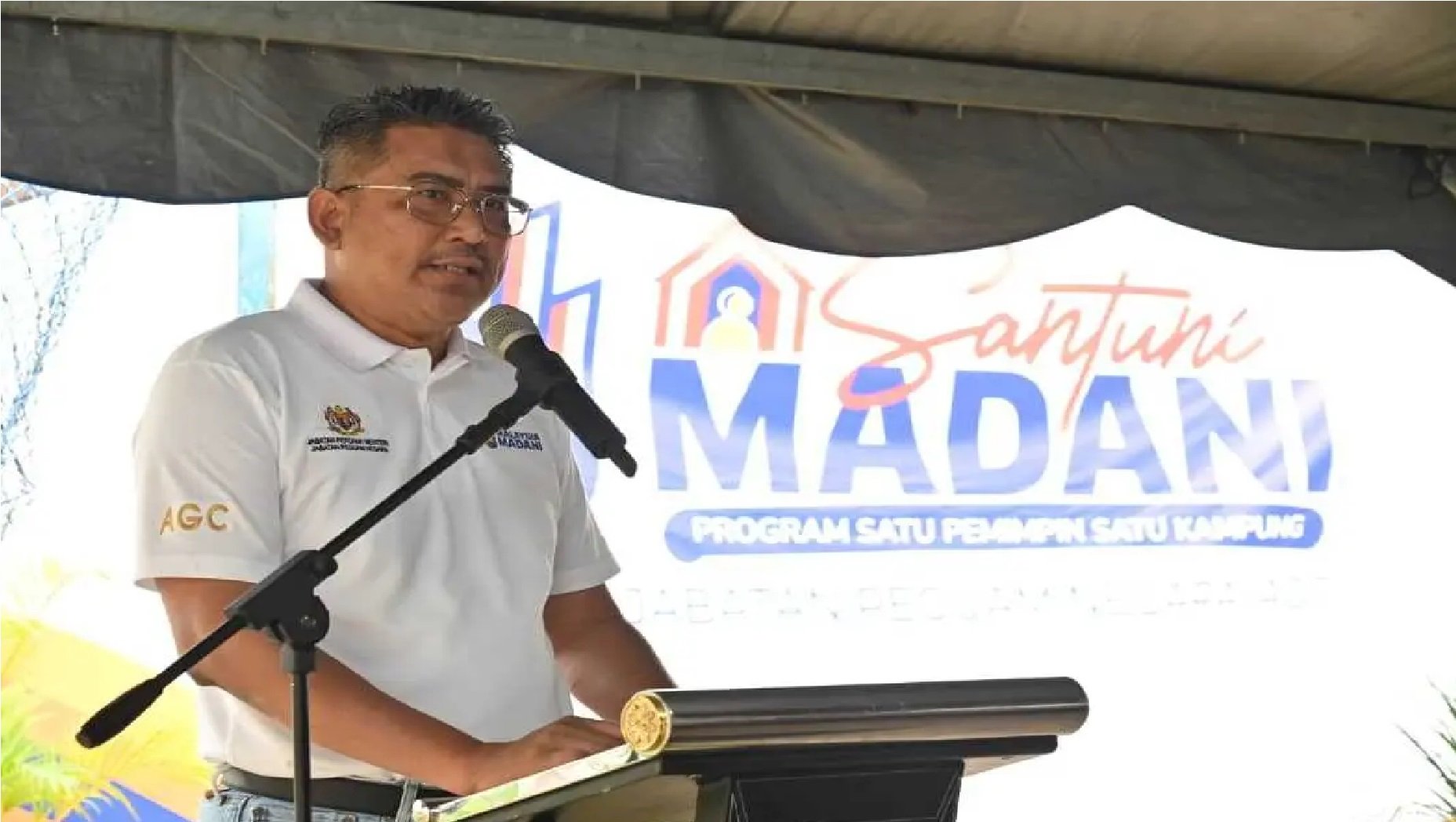 ஏஜி மௌனமாக இருக்கக் கூடாது