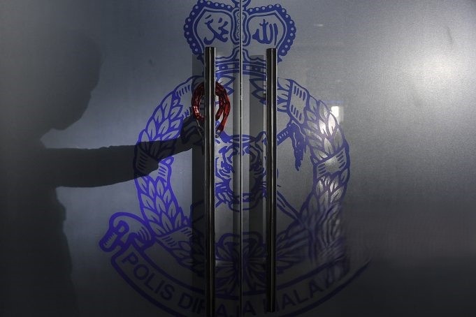 மூவருக்கு ஆறு நாள் தடுப்புக்காவல்