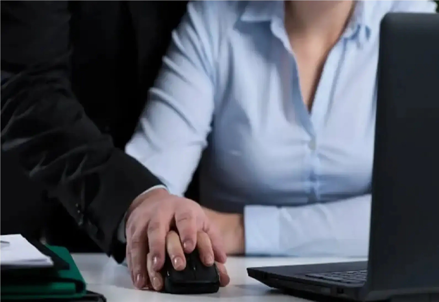 மாதுவுக்கு பாலியல் தொல்லை, இழப்பீடு கொடுத்த ஆடவருக்கு உத்தரவு