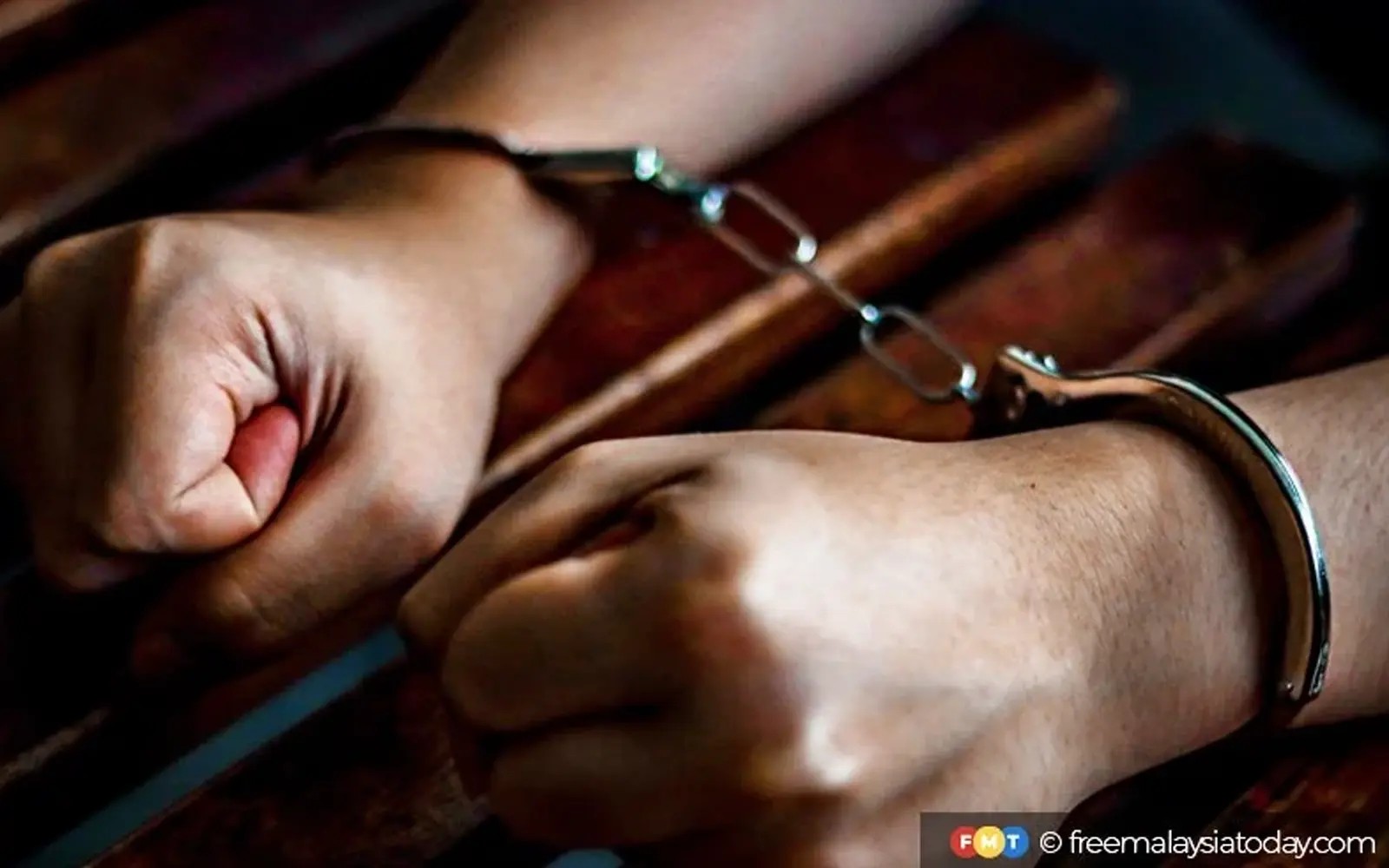 ஆடவர் தாக்கப்பட்ட சம்பவம், ஐவர் கைது