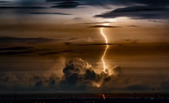 நவம்பர் மாதம் வரை இடியுடன் கூடிய மழை