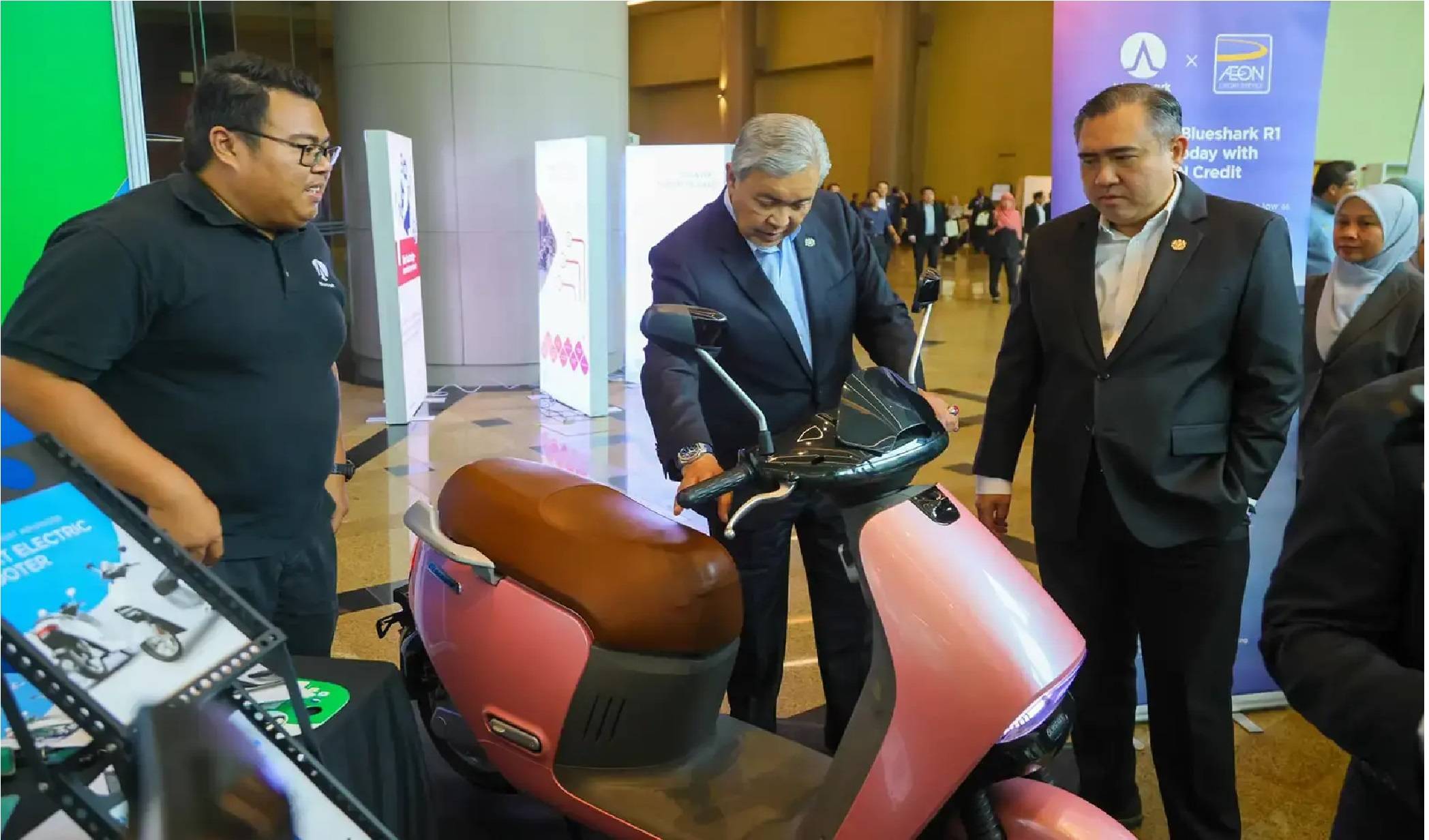 150 CCக்கும் மேற்பட்ட மோட்டார் சைக்கிள்கள் பாதுகாப்பு சாதனம் பொருத்தப்பட வேண்டும்