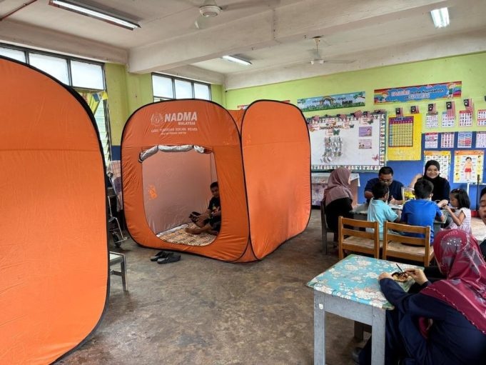 வெள்ளத்தில் பாதிக்கப்பட்டவர்களின் எண்ணிக்கை உயர்வு