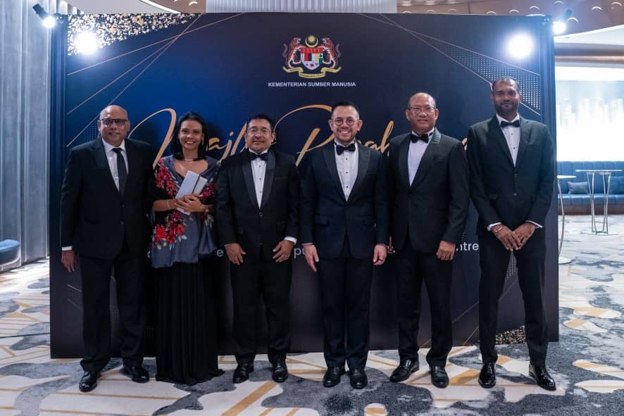 சீர்த்திருத்தங்களை முன்னெடுத்து வருகிறது மனித வள அமைச்சு