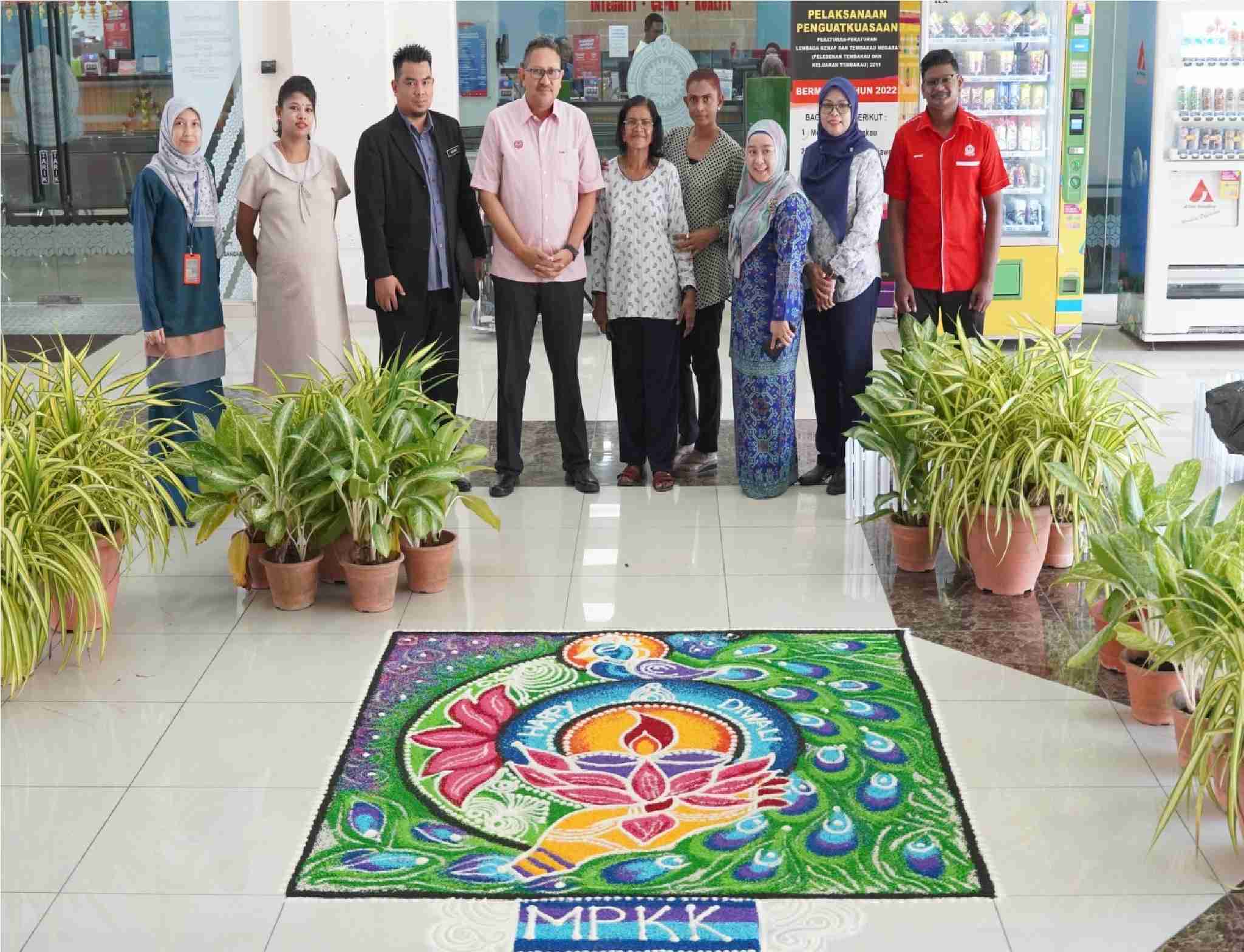 கூலிம் நகராண்மைக் கழகத்தில் முதன் முறையாக தீபாவளி அலங்காரம்