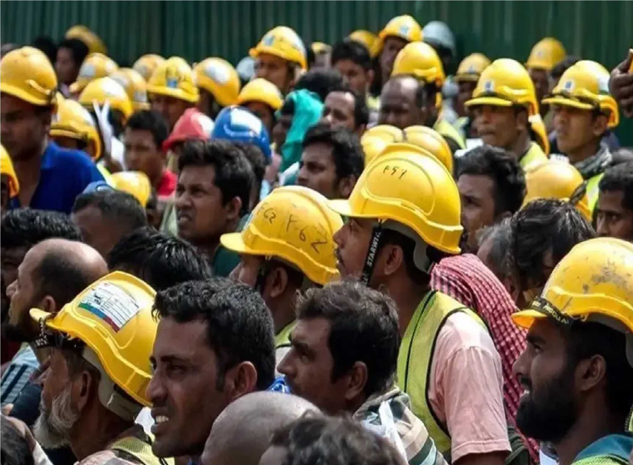 அந்நியத் தொழிலாளர்களை வரவழைப்பதற்கான முடக்கம் / நீடிக்கும்