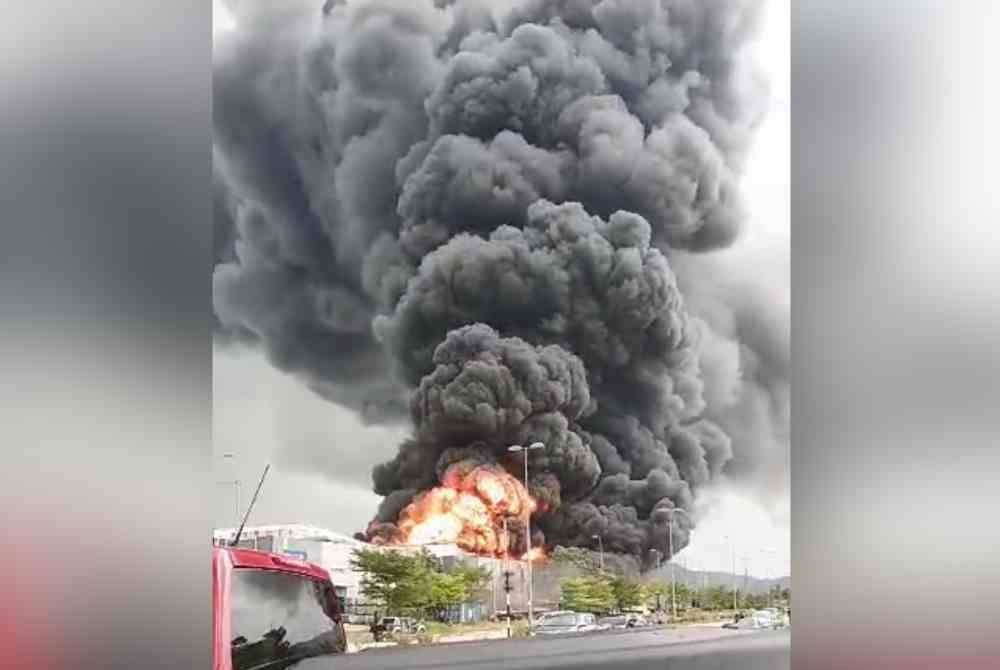 தீயணைப்புப்பணியில் 6 நிலையங்கள் ஈடுபட்டன