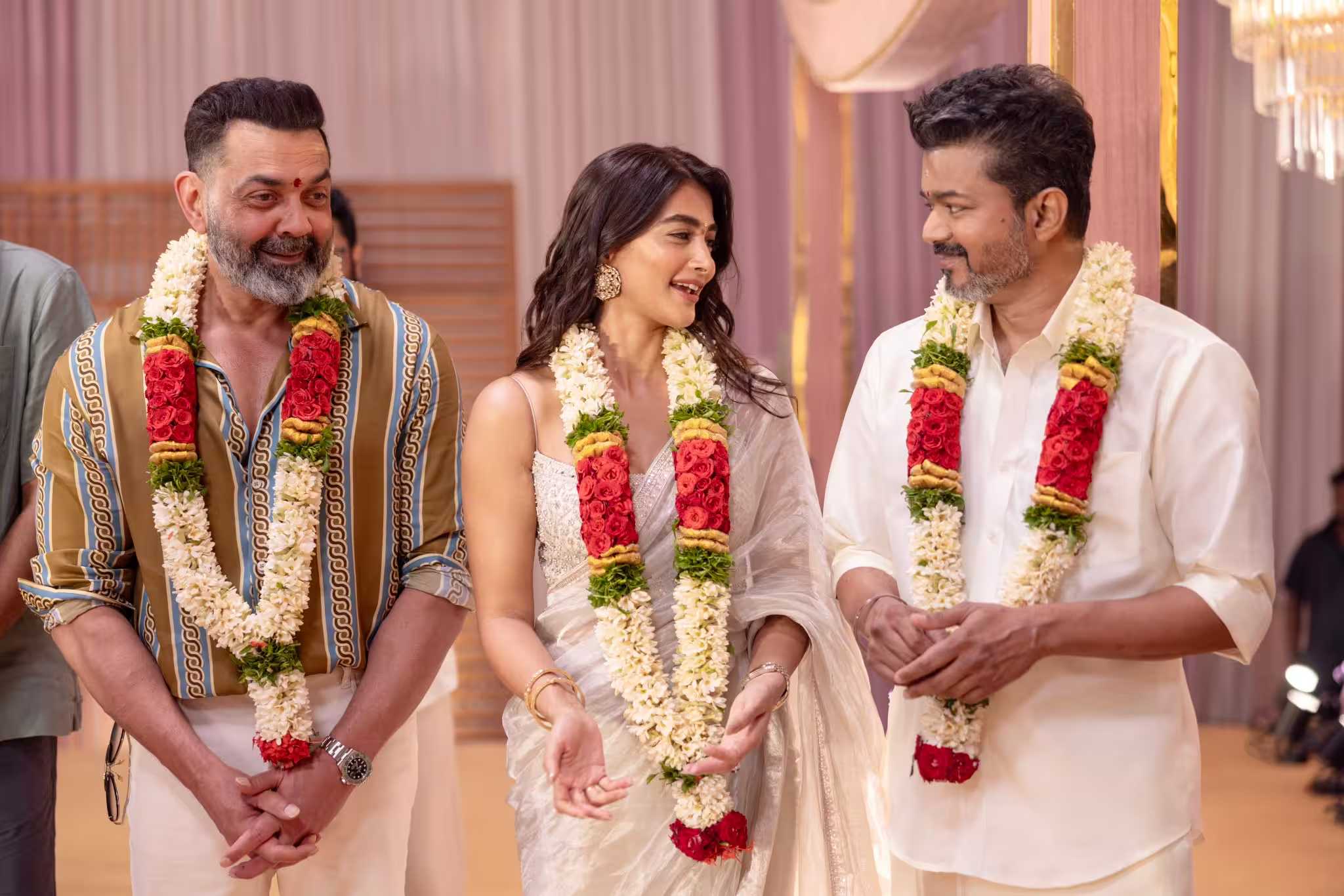 Thalapathy 69 Pooja Hegde:தளபதி 69 படத்திற்கு டபுள் மடங்கு சம்பளம் வாங்கும் பூஜா ஹெக்டே-எத்தனை கோடி தெரியுமா?