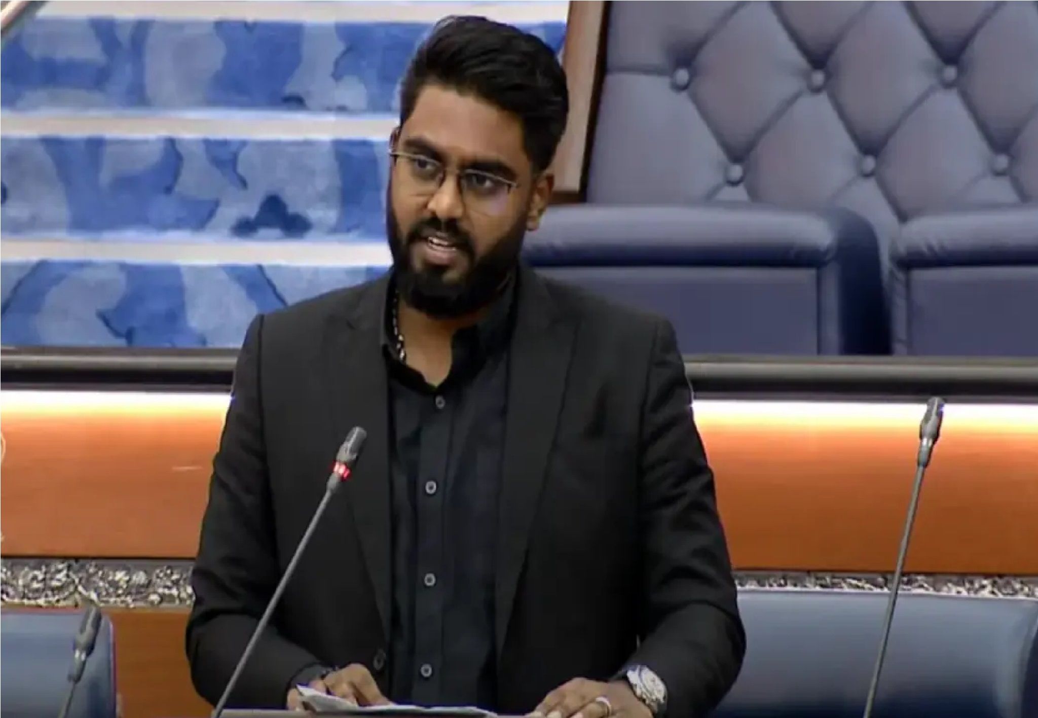 மித்ராவிற்கு 100 மில்லியன் ரிங்கிட் நிதி ஒதுக்கீடு  மறுபரிசீலனை செய்வீர்