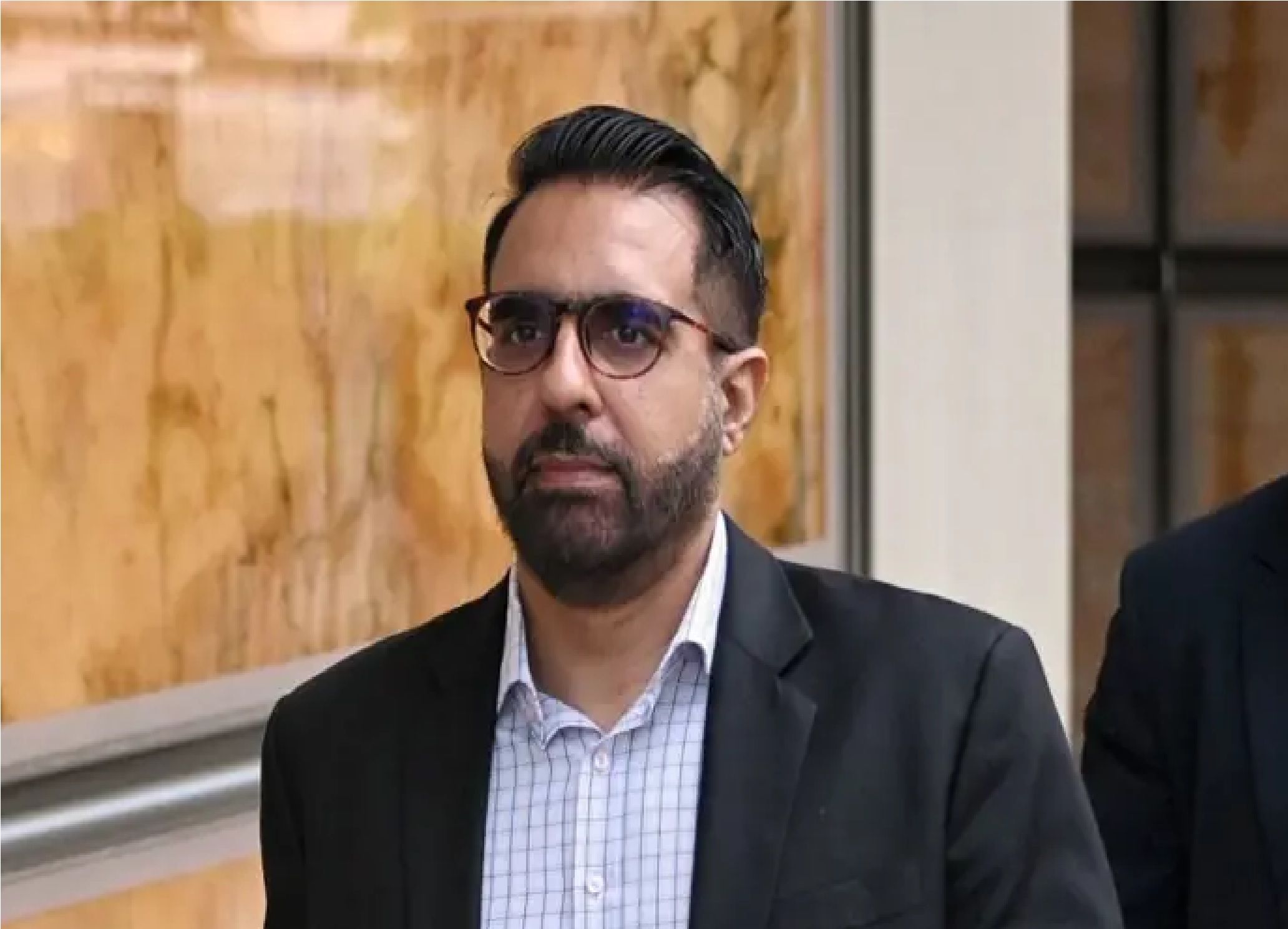 பிரீதம் சிங்  மீது குற்றச்சாட்டு சுமத்தப்பட்டது