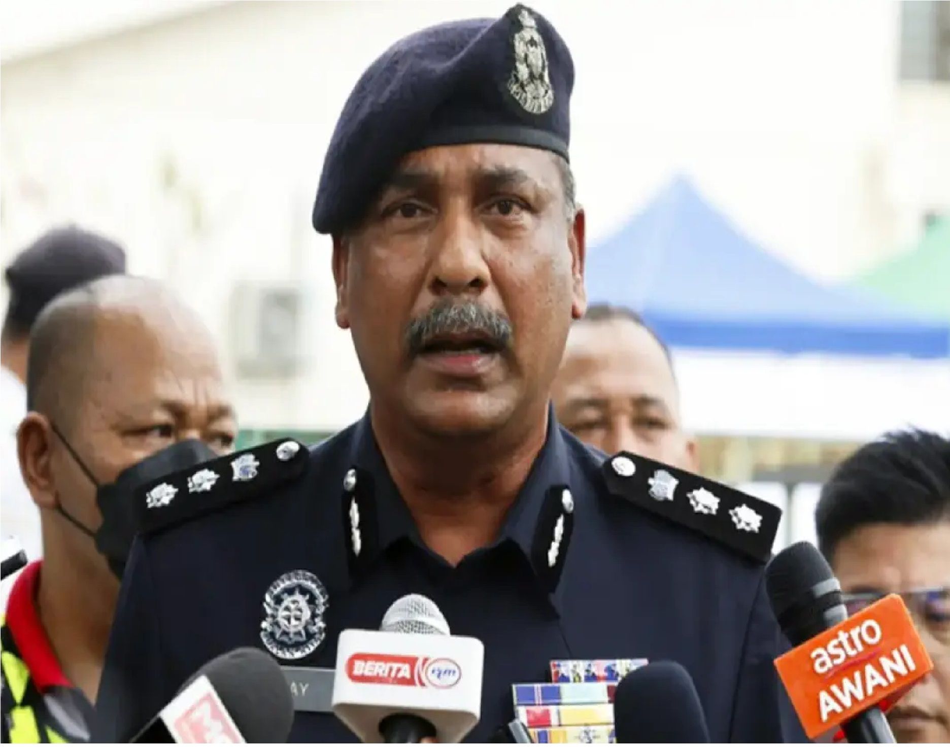 சந்தேகப்பேர்வழியை போலீசார் தேடி வருகின்றனர்