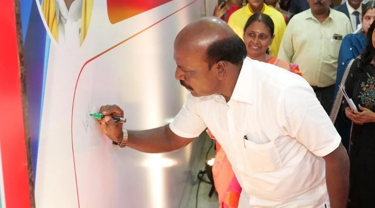 தமிழகத்தில் எச்ஐவி எய்ட்ஸ் பாதிப்பு 0.16 சதவீதமாக குறைவு: விழிப்புணர்வு நிகழ்ச்சியில் தகவல்!