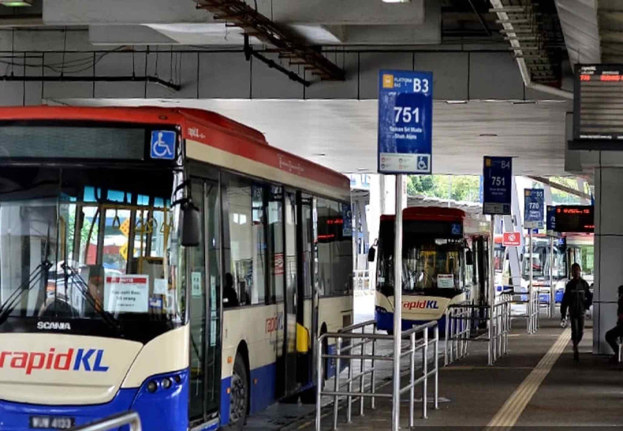 பல்கலைக்கழக மாணவர்களுக்கு இலவச பேருந்து சேவை