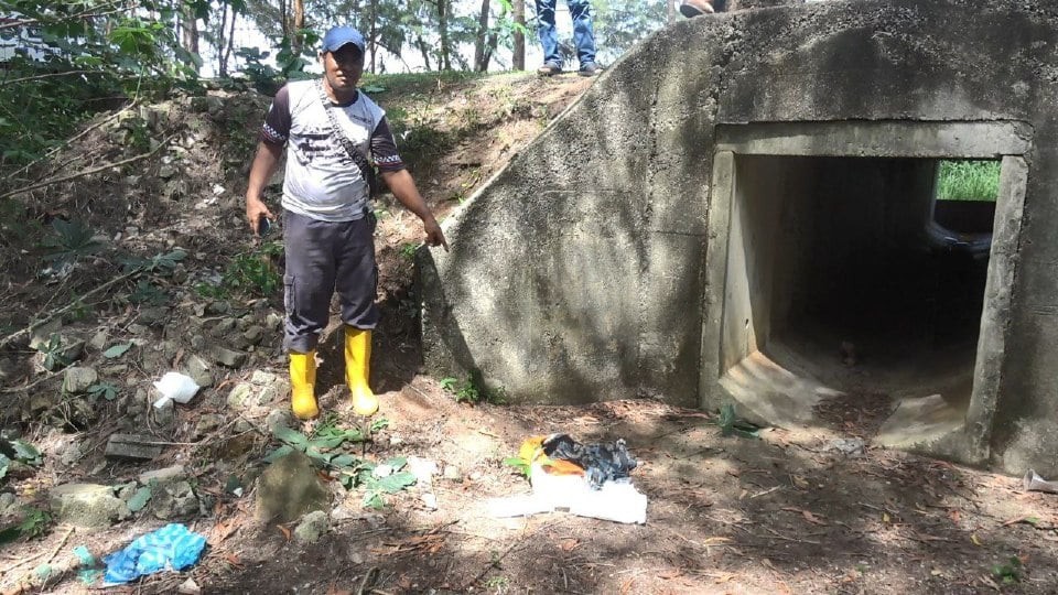 கால்வாயில் ஆண் குழந்தை கண்டெடுக்கப்பட்டது