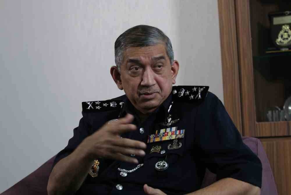 விசாரணைக்கைதி தூக்கில் தொங்கினார்