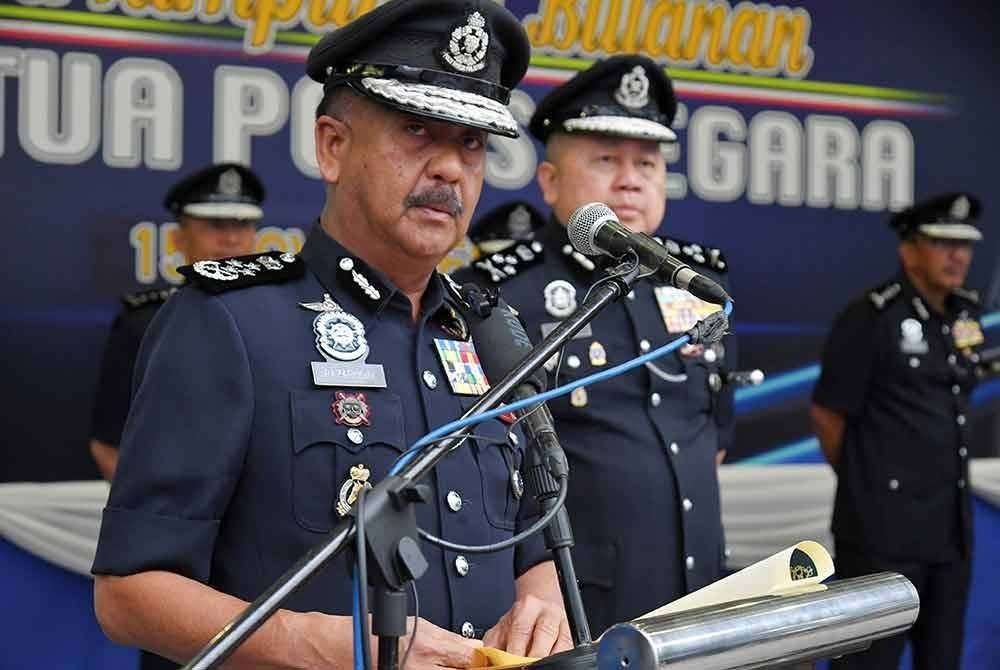 வர்த்தக குற்றச்செயல்களில் 22 போலீஸ் அதிகாரிகள்