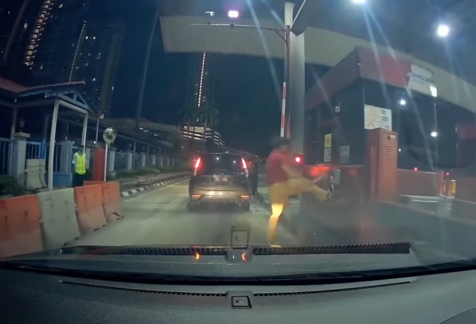 அந்த நபருக்கு 17 குற்றச்செயல்கள் பதிவு உள்ளன