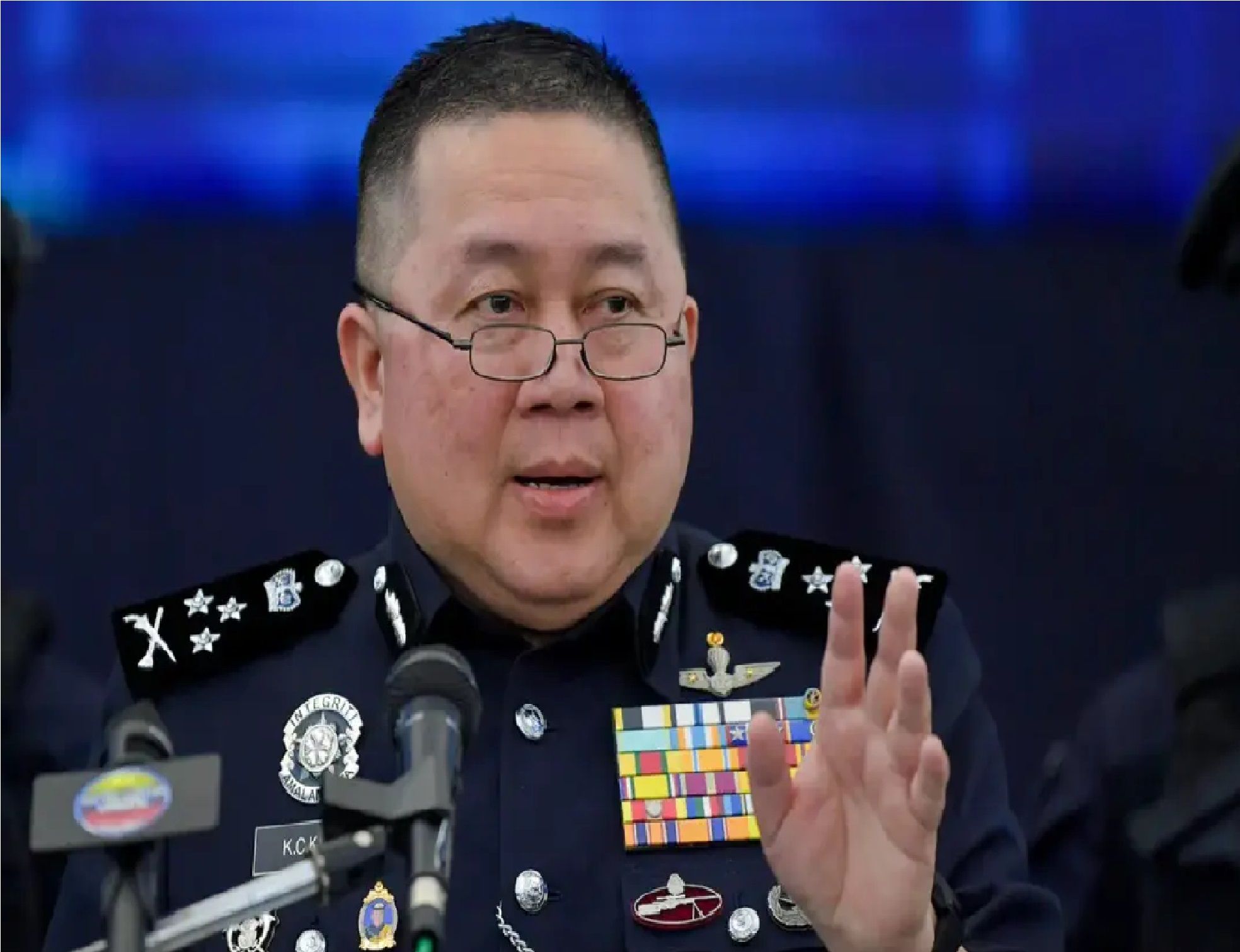 6 மலேசியர்கள் கைது, போலீஸ் விசாரணை