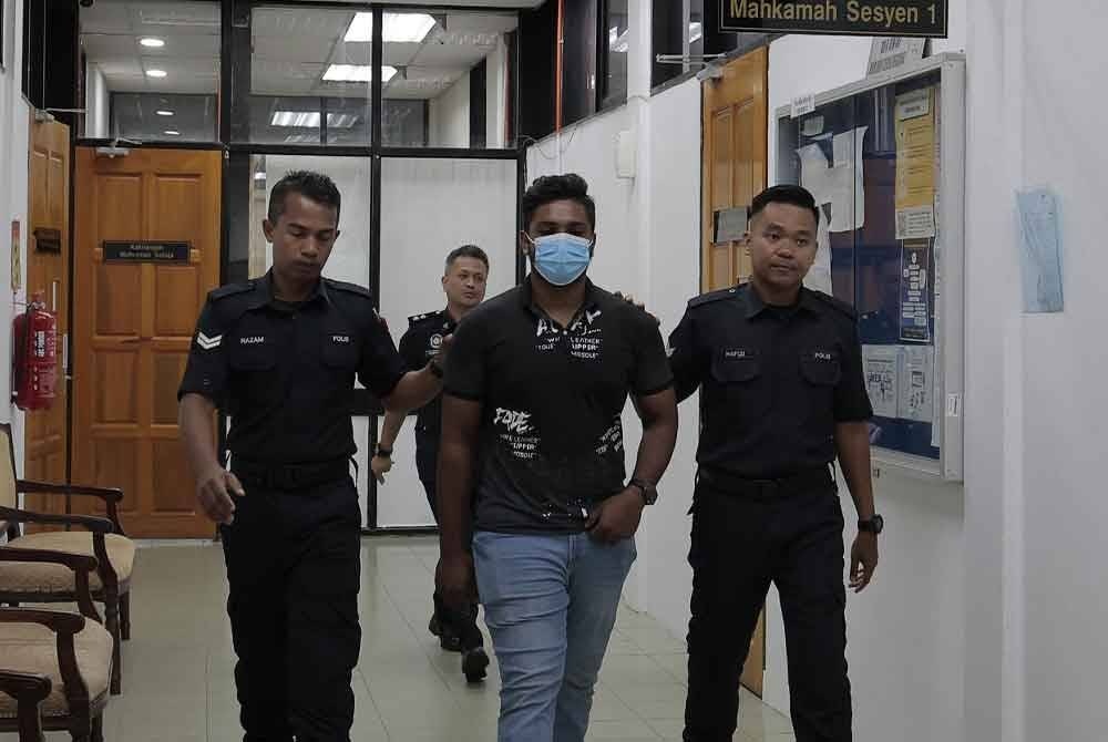 வாணவேடிக்கையின் போது தீ: 2 சகோதரர்கள் மீது குற்றஞ்சாட்டு