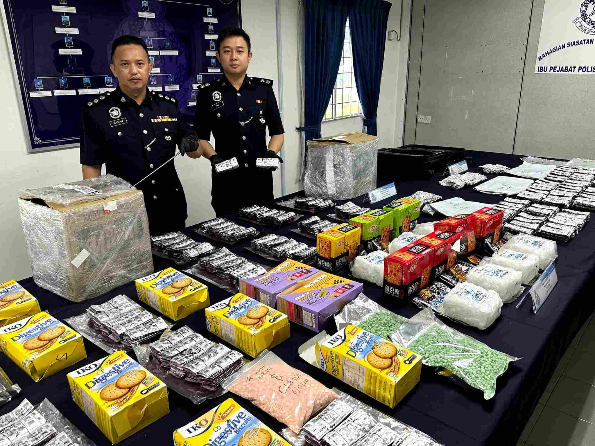 போதைப்பொருளுடன் இரண்டு ஆடவர்கள் கைது