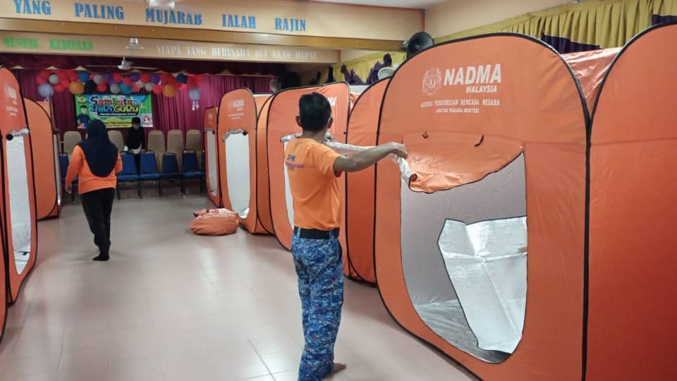 எட்டு இடங்களில் நிரந்த நிவாரண மையங்கள்