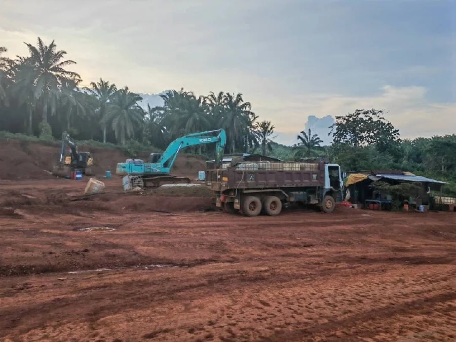 பின்னணியில் டத்தோஸ்ரீ ஒருவர் செயல்பட்டுள்ளார்