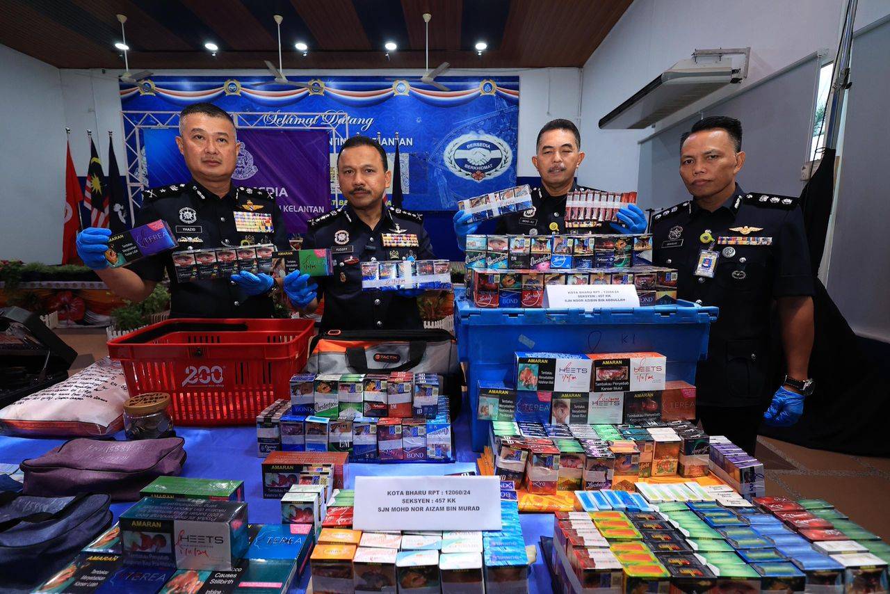 இரண்டு முன்னாள் குற்றவாளிகள் கைது