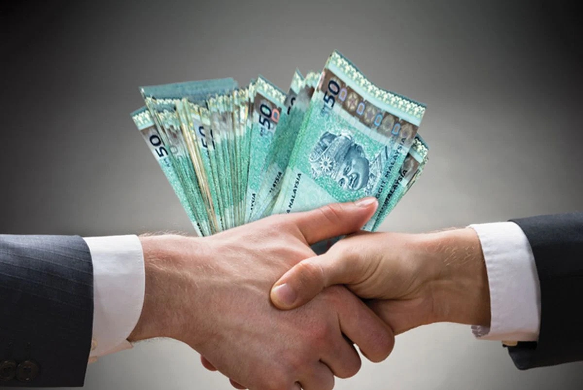 சில குத்தகைத் திட்டங்கள் கிடைப்பதற்கு சட்டமன்ற உறுப்பினர்கள் லஞ்சம் கோருகிறார்களா?