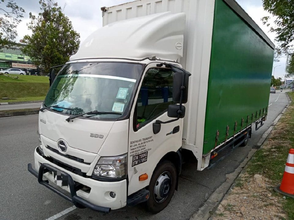 விபத்தில் தப்பியோடிய அந்த லோரி ஓட்டுநர் பிடிபட்டார்