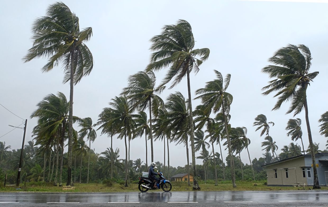 இரு மாநிலங்களில் புதன் வரை தொடர் கன மழை