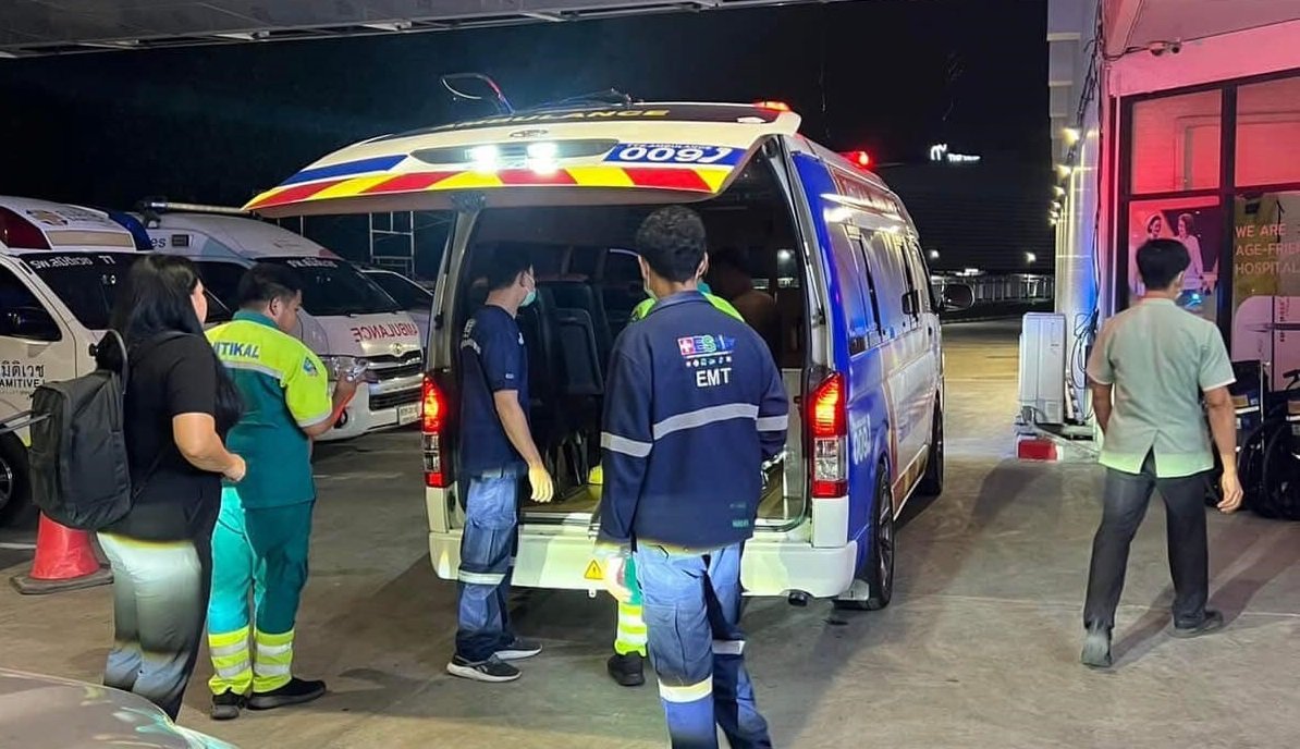 ஒரு மலேசிய ஆதரவாளர் தாக்கப்பட்டு காயமடைந்தார்