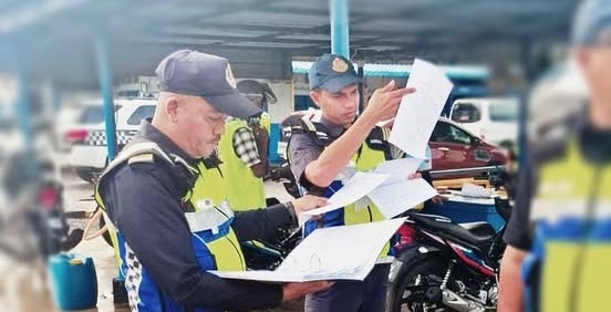 26 ஓட்டுநர் பயிற்சி நிறுவனங்களில் சோதனை நடத்தப்பட்டது