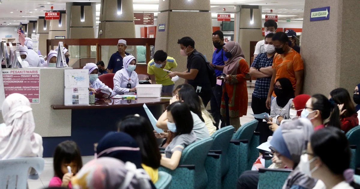 அதிகரிக்க இருக்கும் மருத்துவச் செலவு - கூட்ட நெரிசலை சந்திக்க இருக்கும் பொது மருத்துவமனைகள்