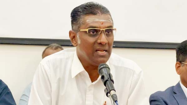 அந்த பேரணி, மக்களின் கவனத்தை திசைதிருப்பும் முயற்சியாகும்