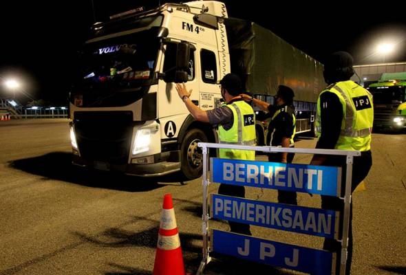 கனரக வாகனங்களுக்கு எதிராக மிகப்பெரிய சோதனை நடவடிக்கை: ஜேபிஜே தொடங்கவிருக்கிறது