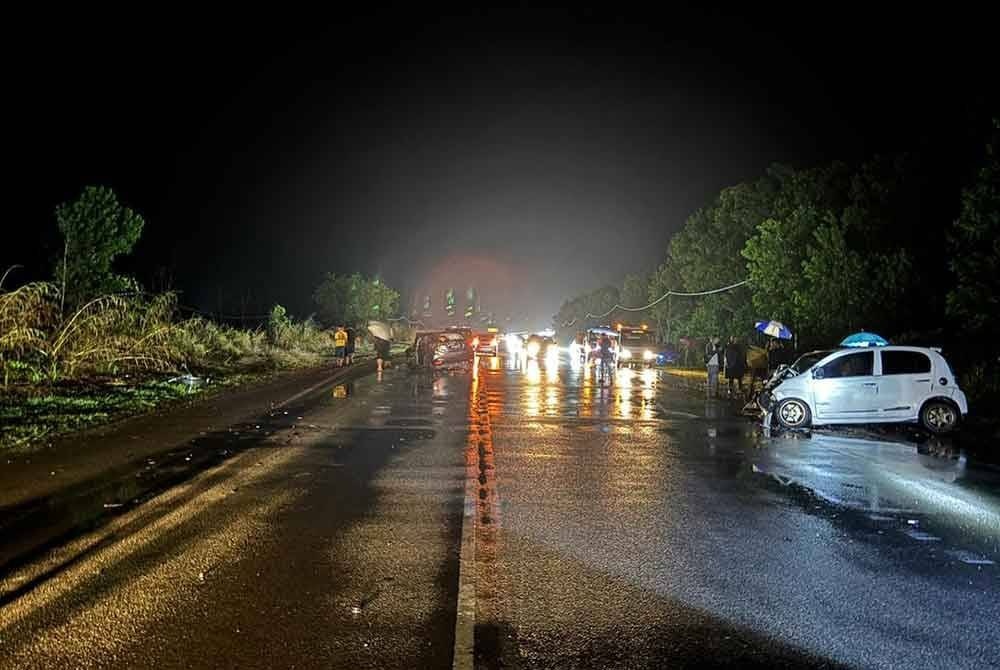 விபத்தில் மாது மரணம், எழுவர் காயம்