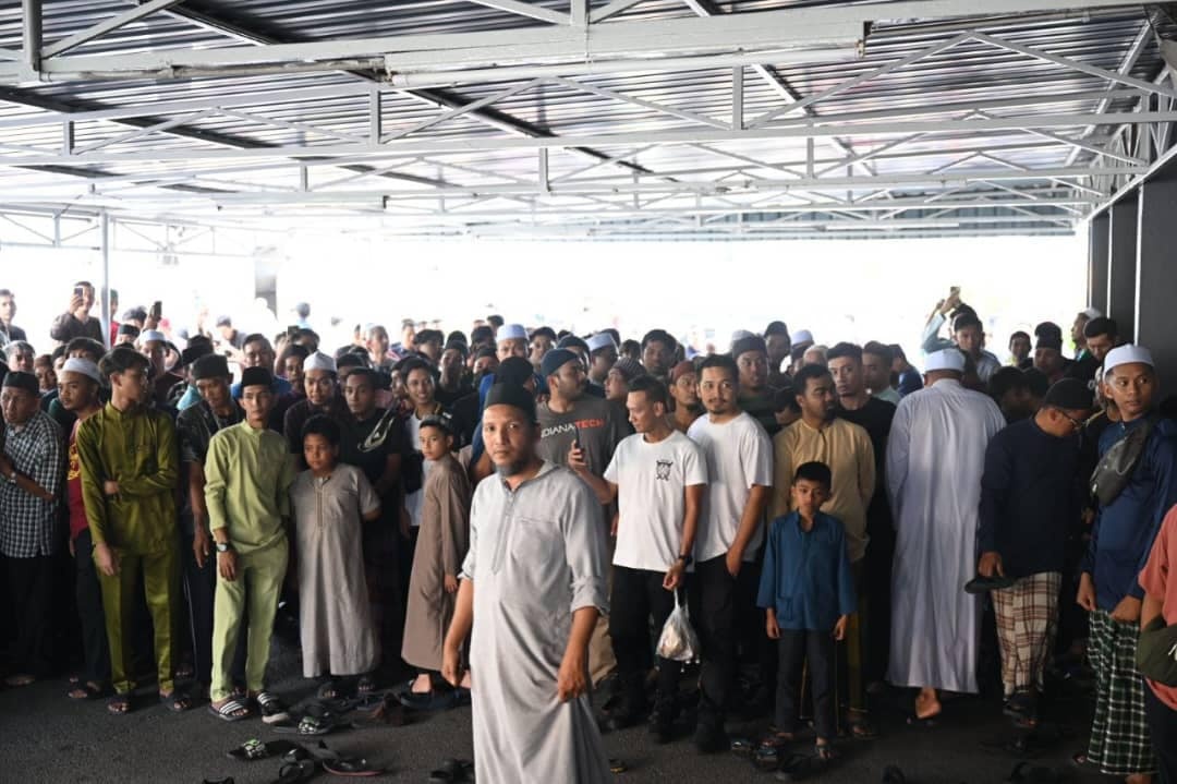 கிளந்தானிலும் பொது மக்கள் முன்னிலையில் பிரம்படித் தண்டனை