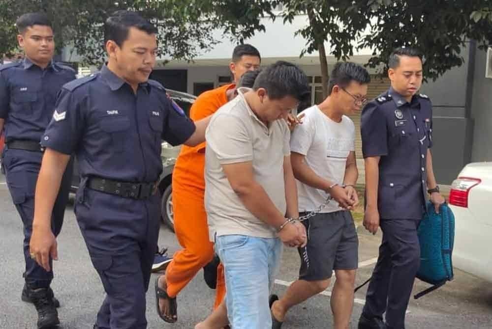 ஏமாற்றியதாக இரண்டு சகோதரர்கள் மீது குற்றச்சாட்டு