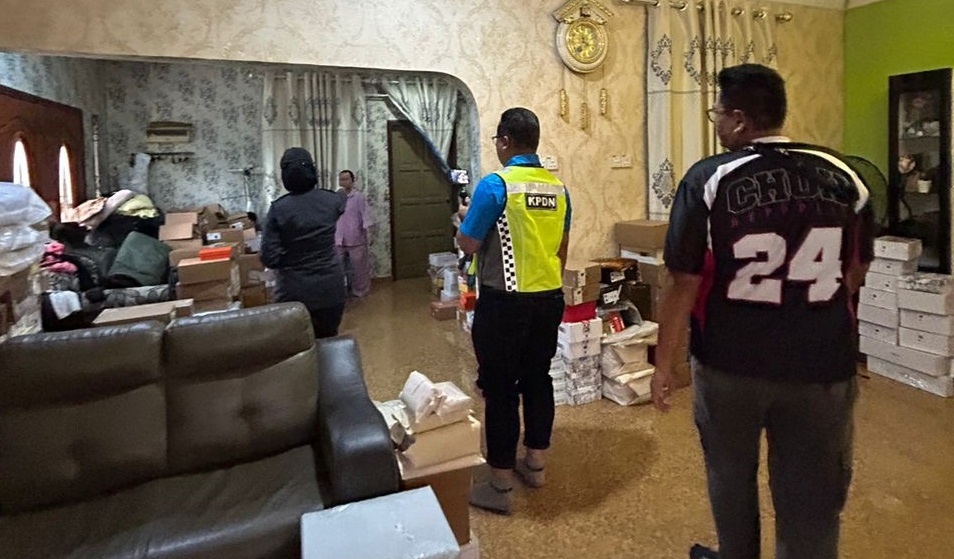 கிள்ளானில் அதிரடி சோதனையை நடத்தியது