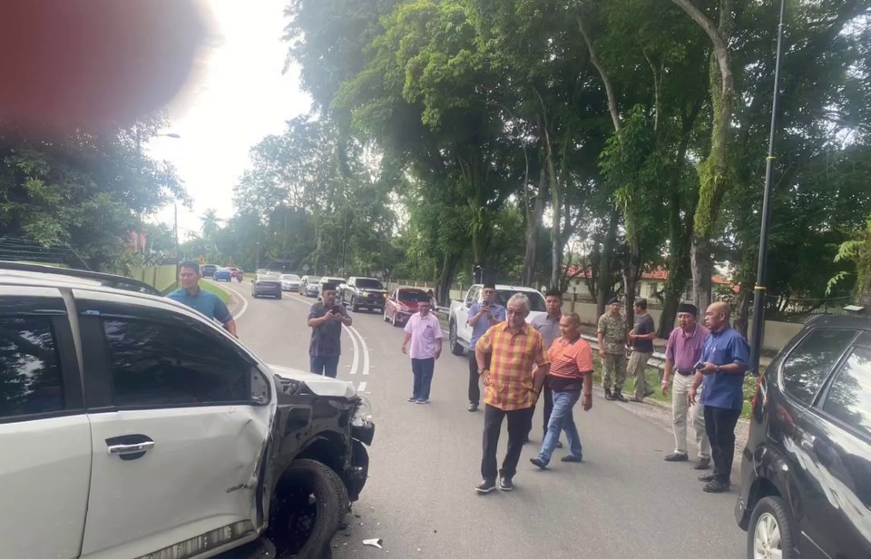 தந்தையைப் போல ஜீவா ராக்யாட் சுல்தான்